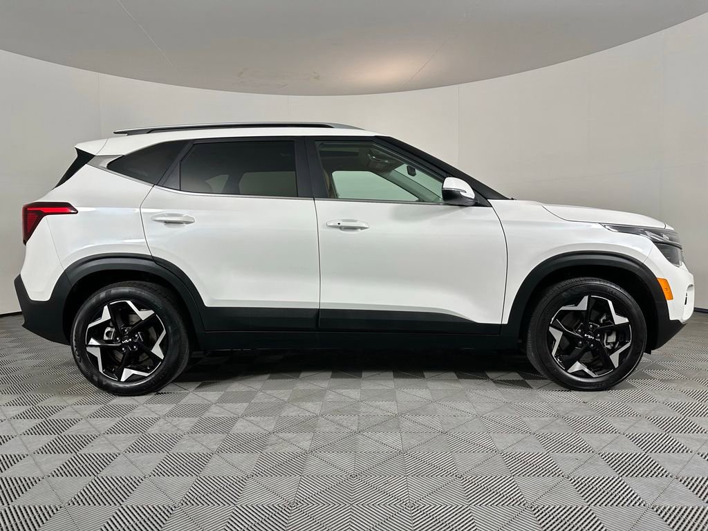 Used 2024 Kia Seltos EX image 26