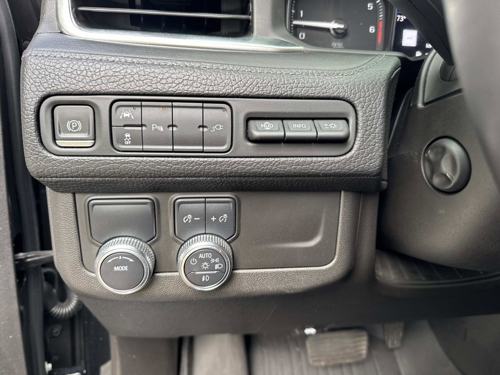 Used 2021 GMC Yukon Denali RWD image 34
