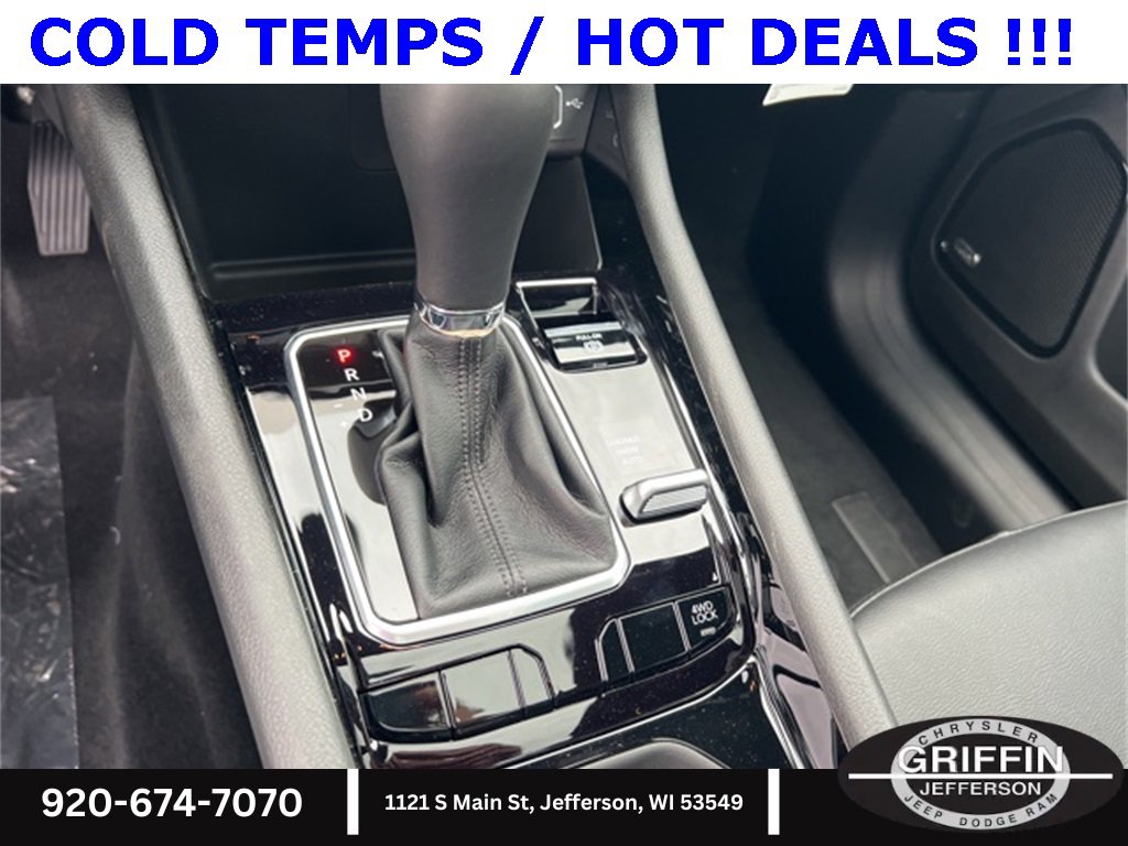 New 2025 Jeep Compass Latitude w/ Sun & Sound Group image 20