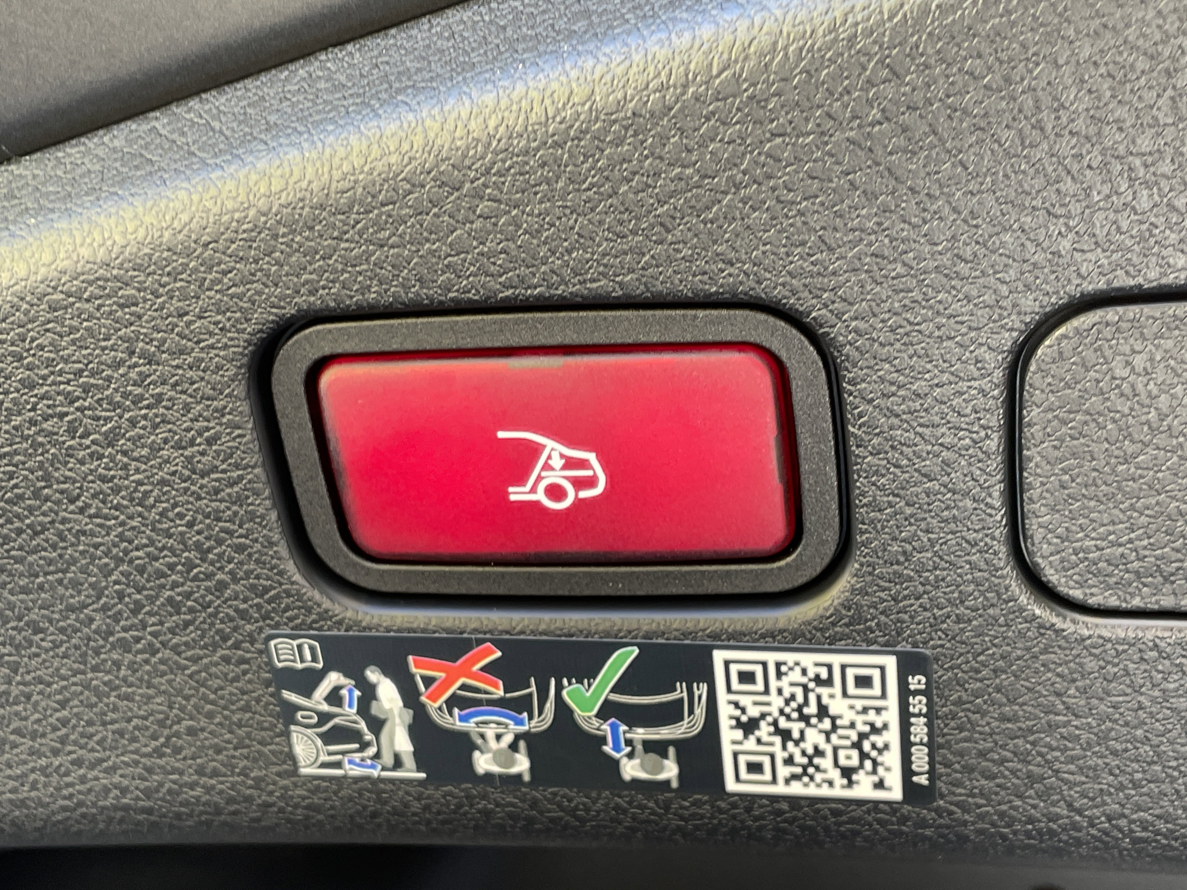 New 2026 Mercedes-Benz CLE 53 AMG 4MATIC Cabriolet image 19