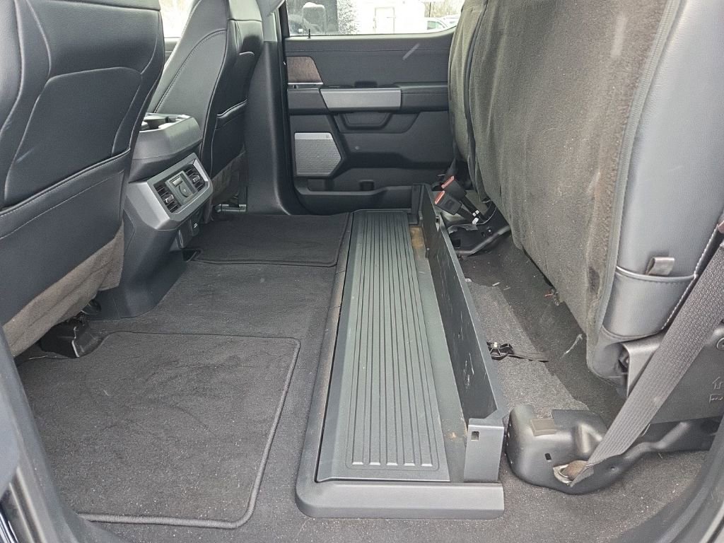 Used 2023 Ford F250 Lariat w/ Lariat Ultimate Package image 29