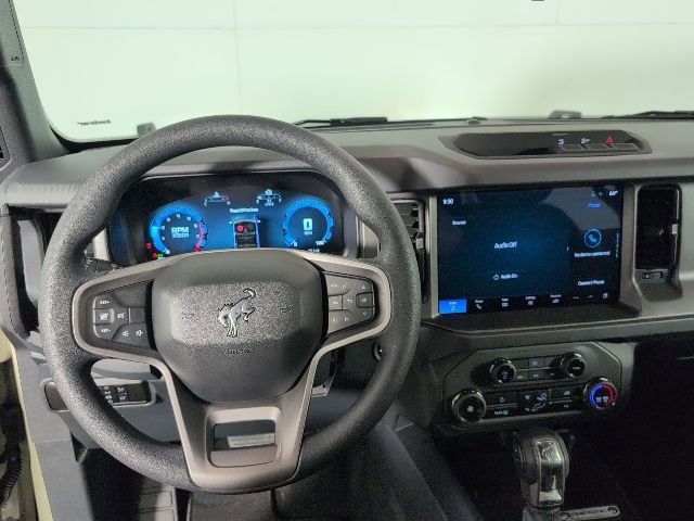 New 2025 Ford Bronco 4-Door image 13