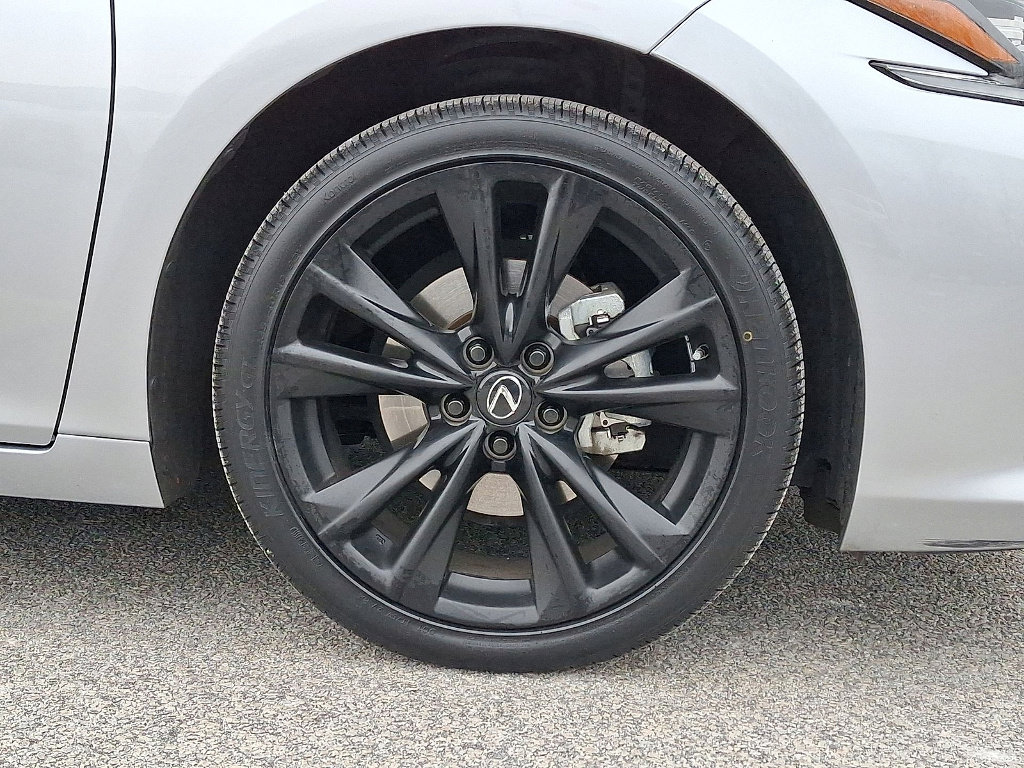 Used 2023 Lexus ES 300h F Sport image 27