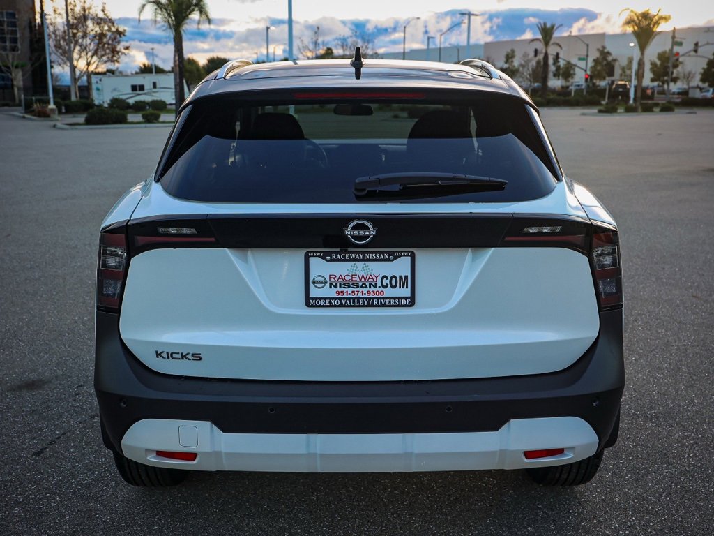 New 2026 Nissan Kicks SV image 5