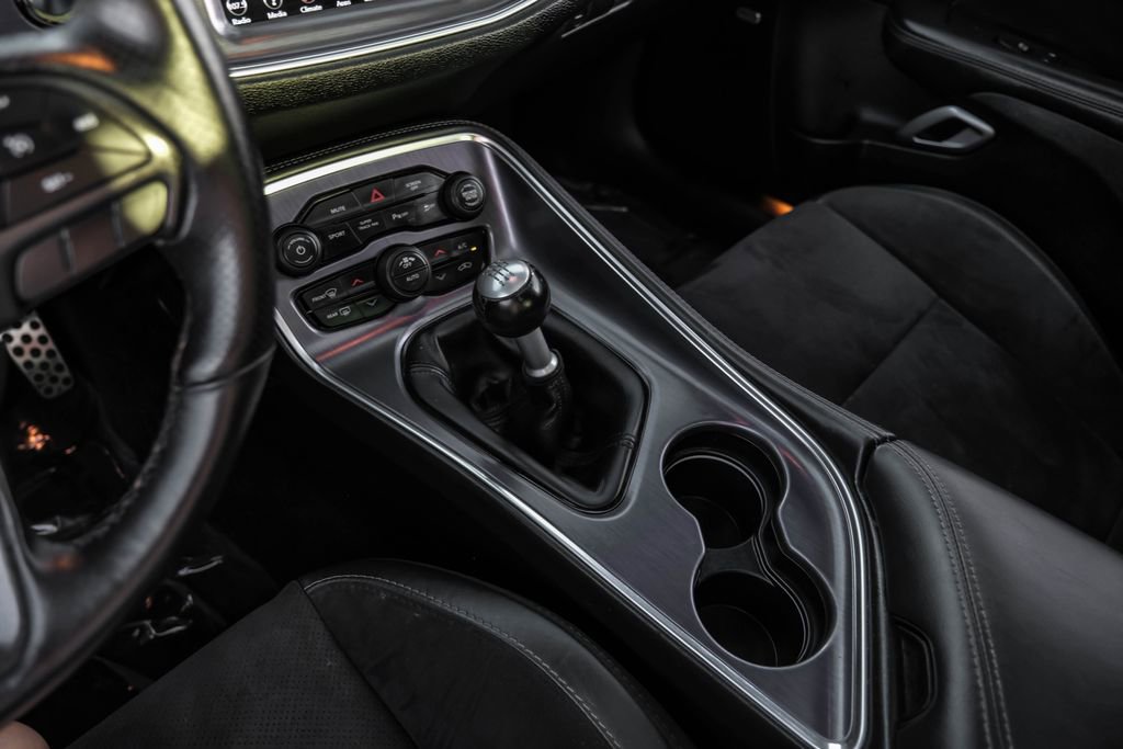 Used 2018 Dodge Challenger R/T Plus image 24