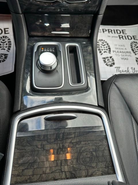 Used 2018 Chrysler 300 Limited image 32