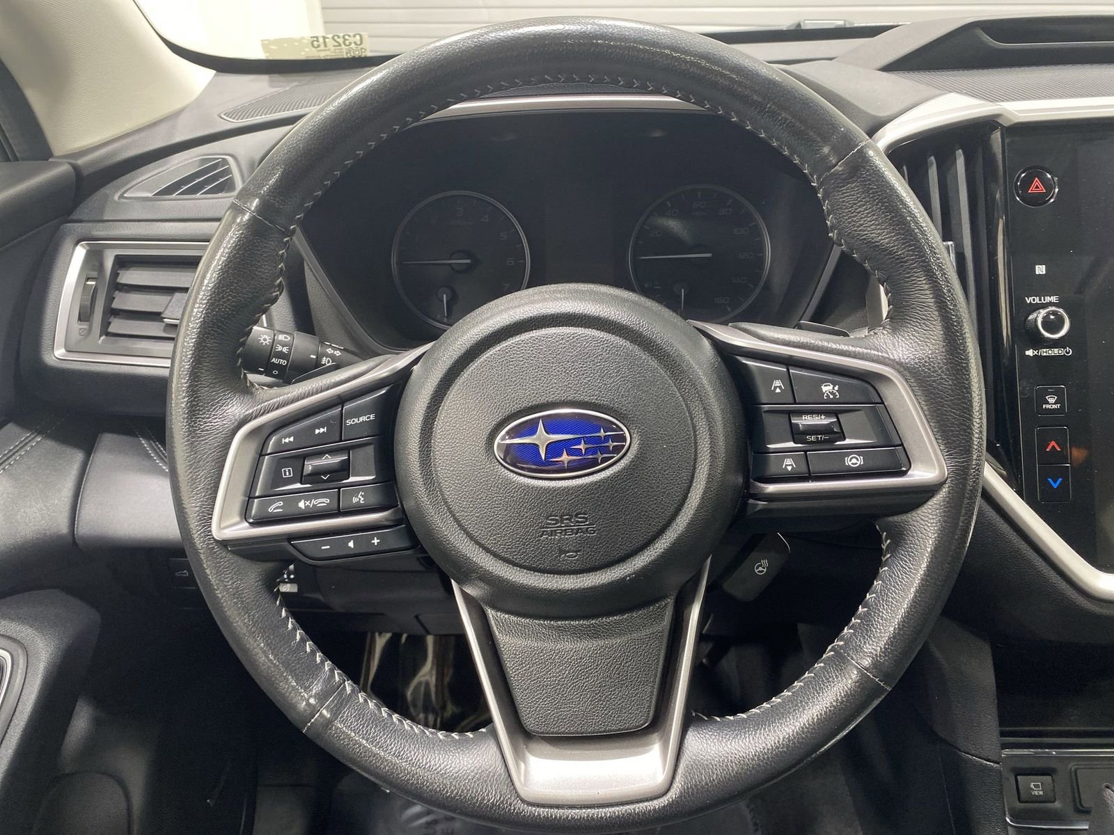 Used 2023 Subaru Ascent Limited w/ Technology Package AWD/4WD image 14
