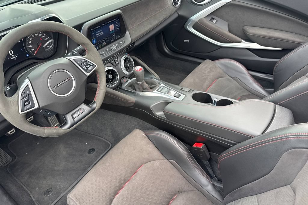 Used 2022 Chevrolet Camaro ZL1 RWD image 11