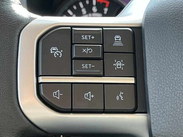 Used 2022 Ford Expedition XLT image 36
