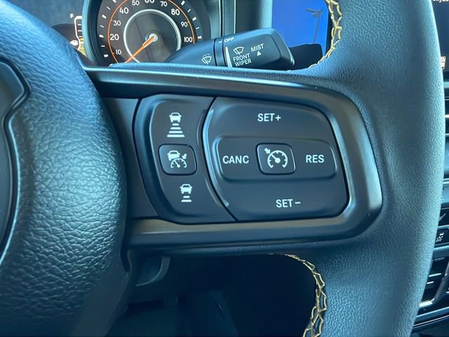 Used 2025 Jeep Gladiator Sport AWD/4WD image 25