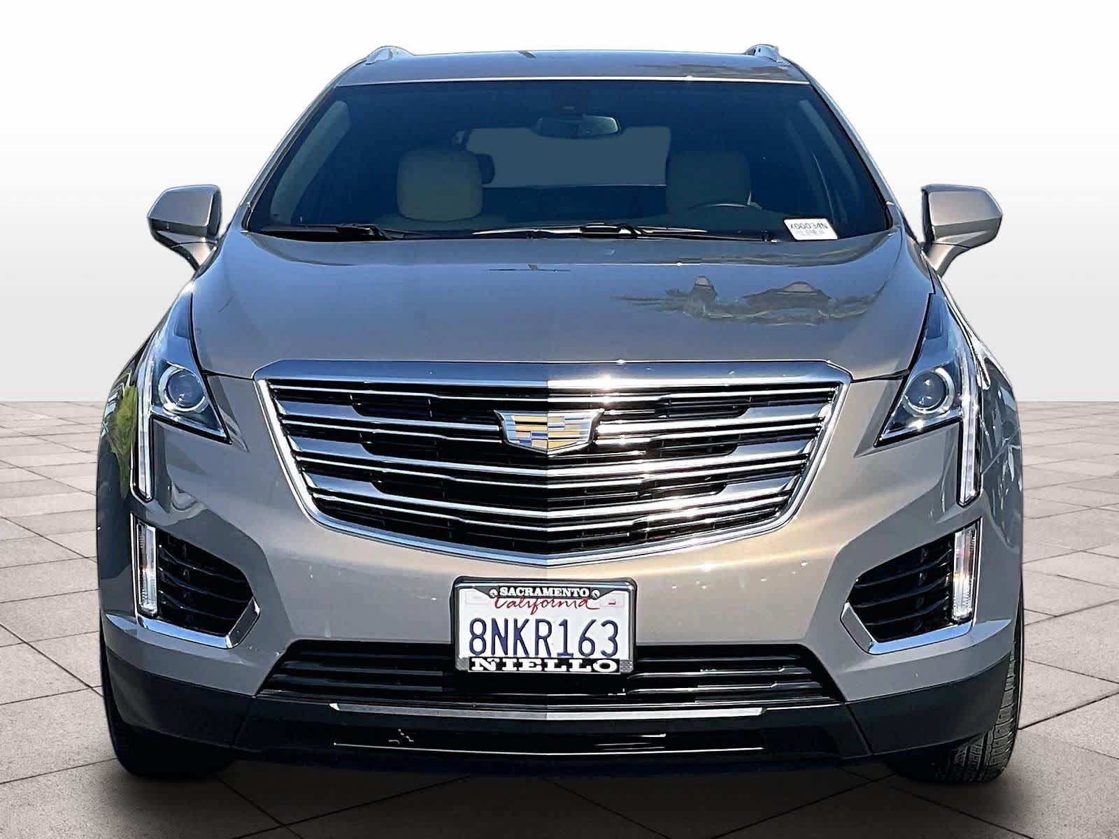Used 2019 Cadillac XT5 FWD image 3