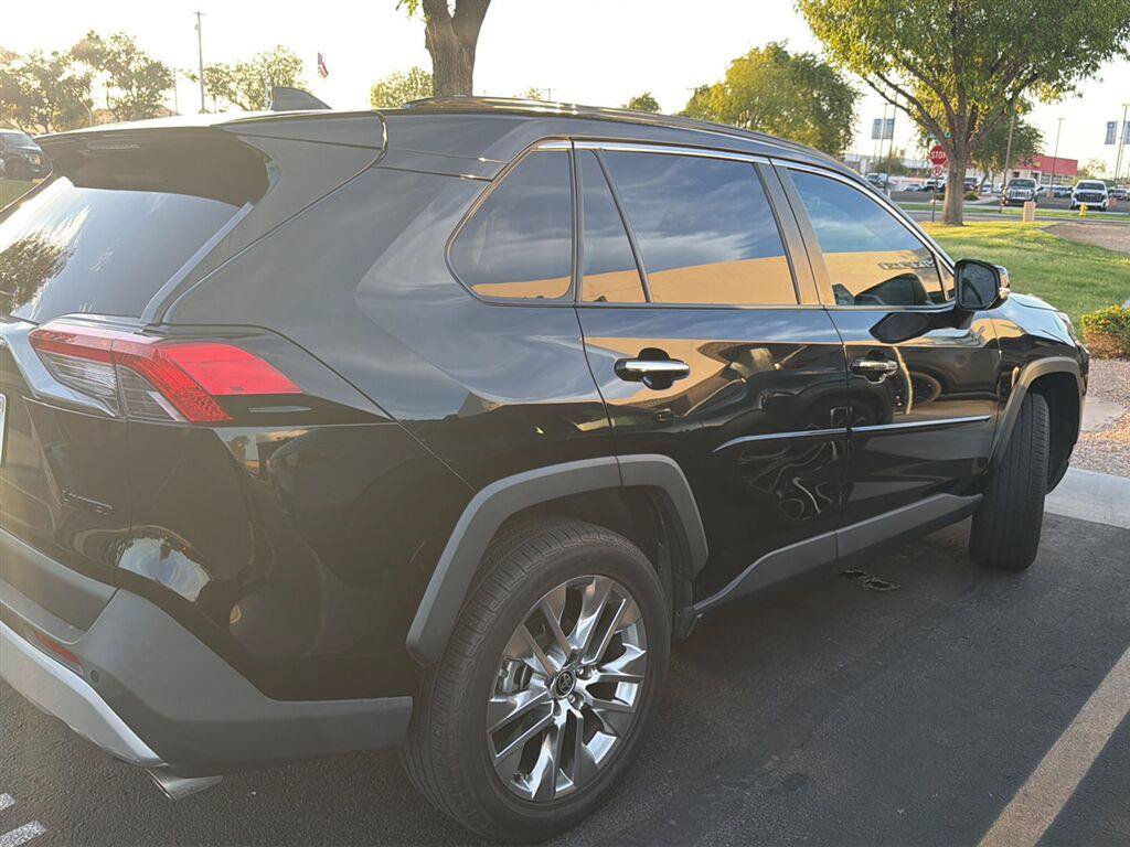 Used 2021 Toyota RAV4 Limited FWD image 5