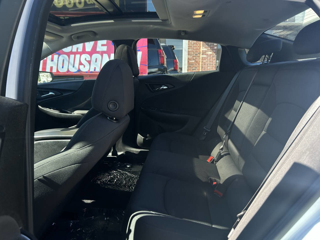 Used 2022 Chevrolet Malibu LT image 18