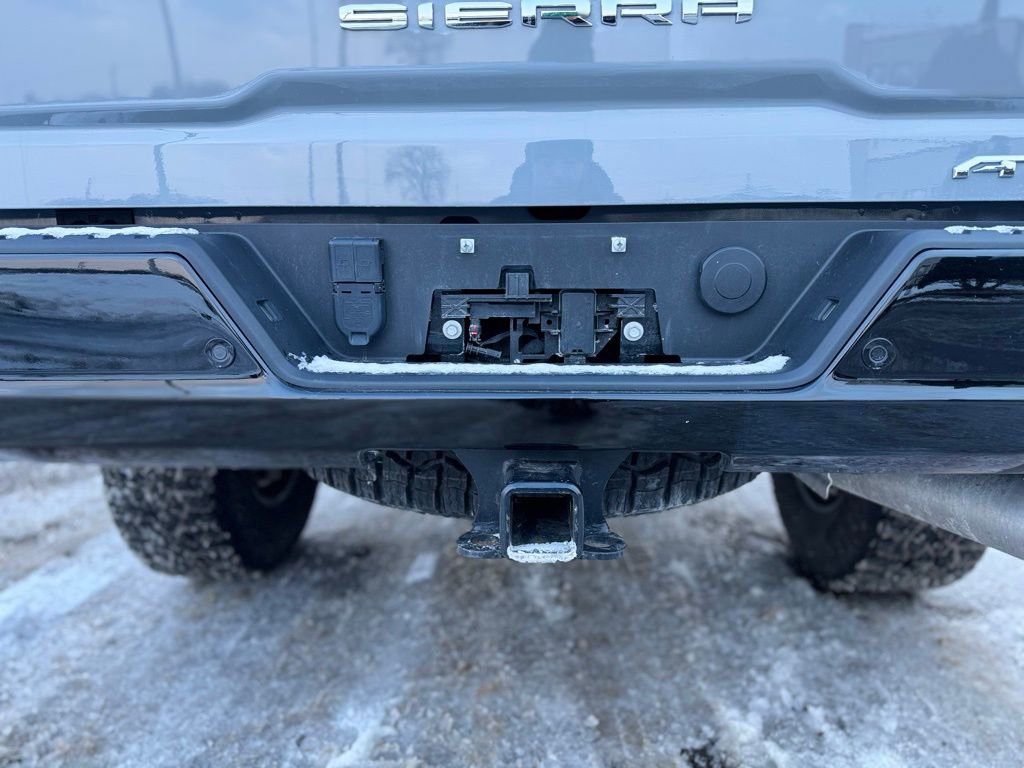 Used 2024 GMC Sierra 2500 AT4X image 10