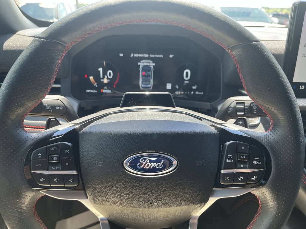 Used 2025 Ford Explorer ST AWD/4WD image 14