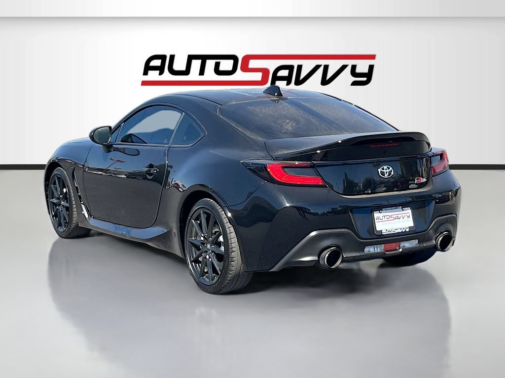 Used 2025 Toyota GR86 Premium w/ ALL Weather Mat Package (TMS) RWD image 5