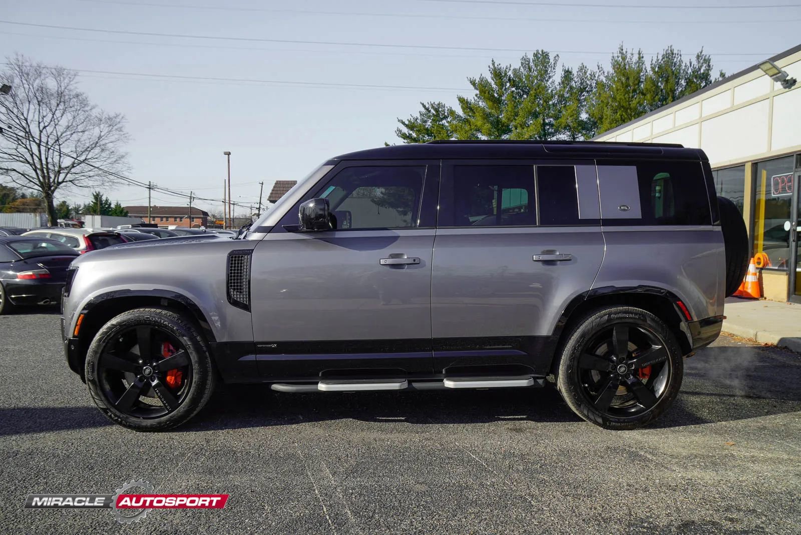 Used 2020 Land Rover Defender 110 X image 4