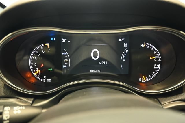 Used 2021 Jeep Grand Cherokee Limited w/ Quick Order Package 28K 80th AWD/4WD image 32