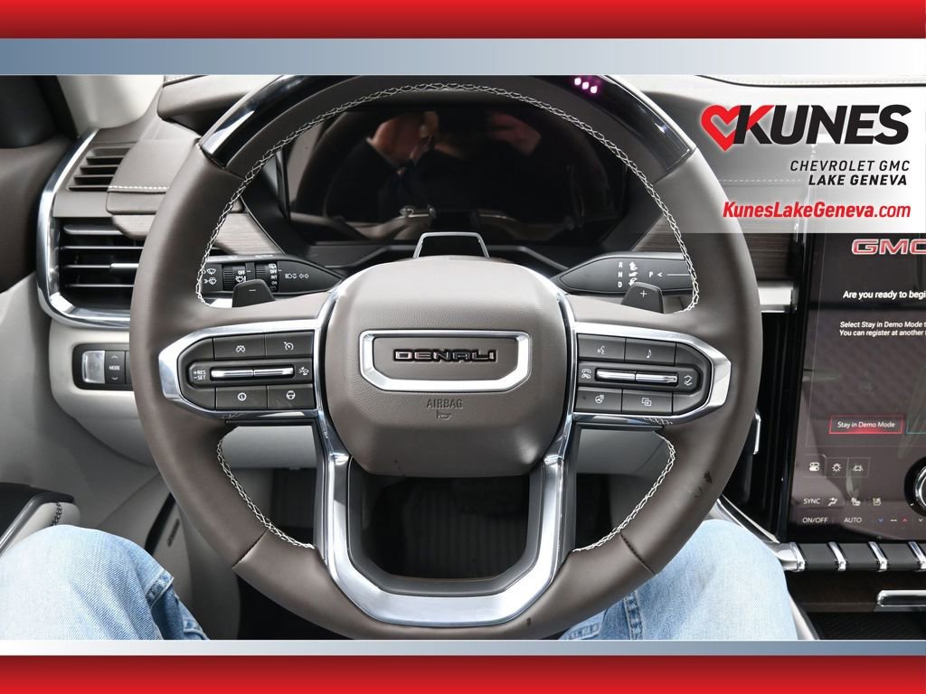 New 2026 GMC Acadia Denali w/ Super Cruise Package image 17