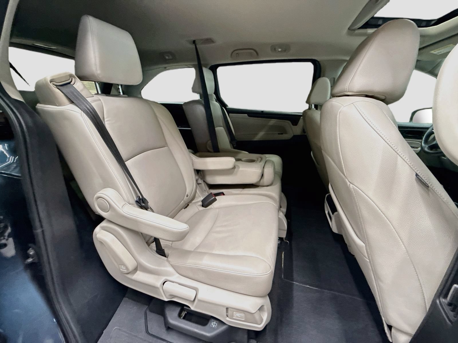 Used 2025 Honda Odyssey EX-L image 30
