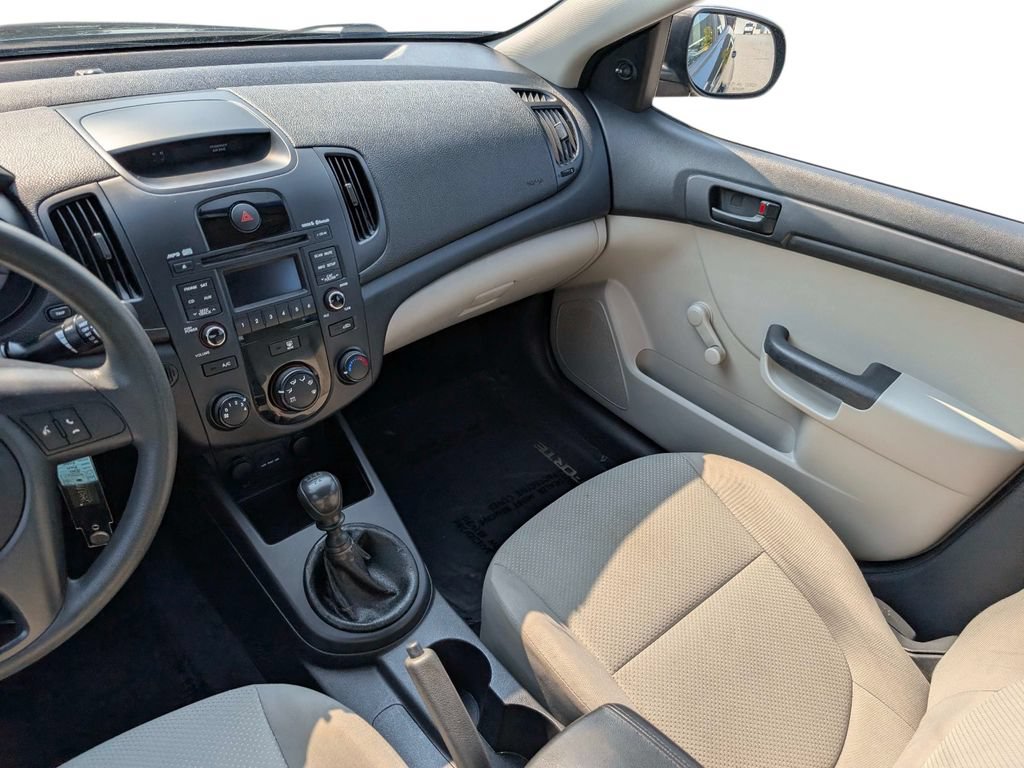 Used 2010 Kia Forte LX w/ Convenience Pkg FWD image 19