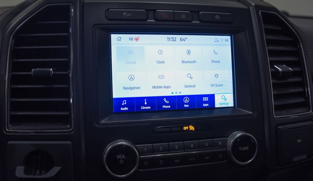 Used 2020 Ford Expedition Limited image 18