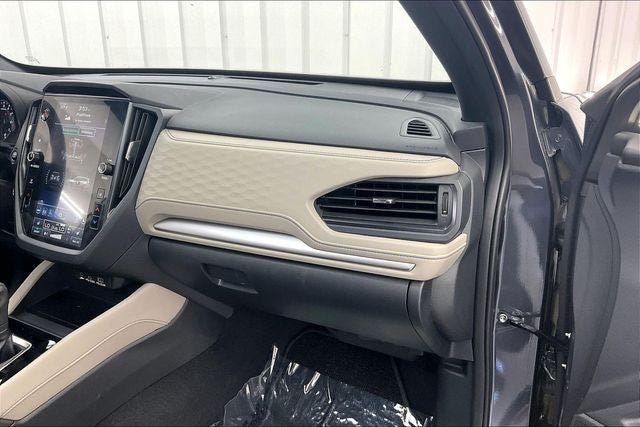 Used 2025 Subaru Forester Premium AWD/4WD image 18
