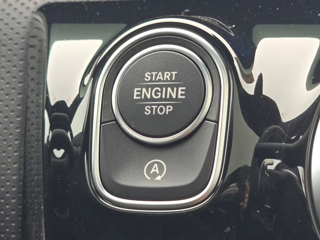 New 2026 Mercedes-Benz CLA 35 AMG 4MATIC image 36
