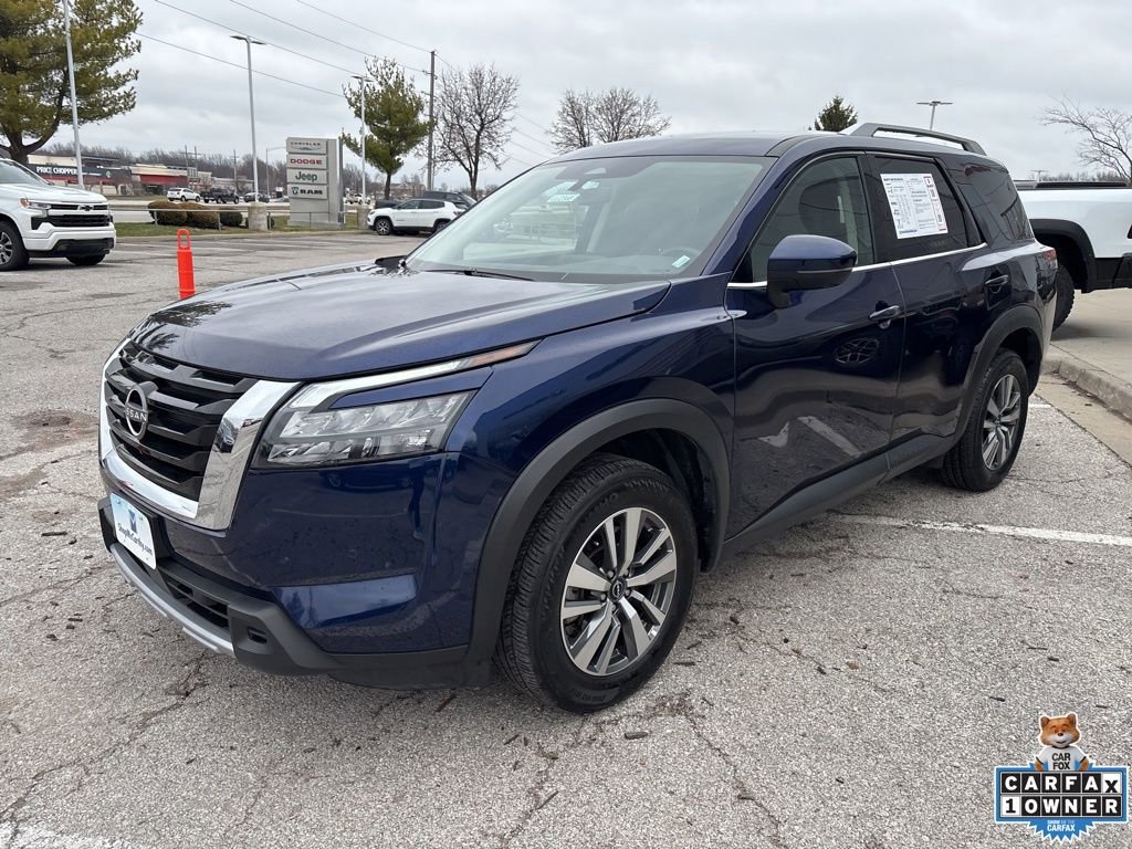 Used 2025 Nissan Pathfinder SL image 14
