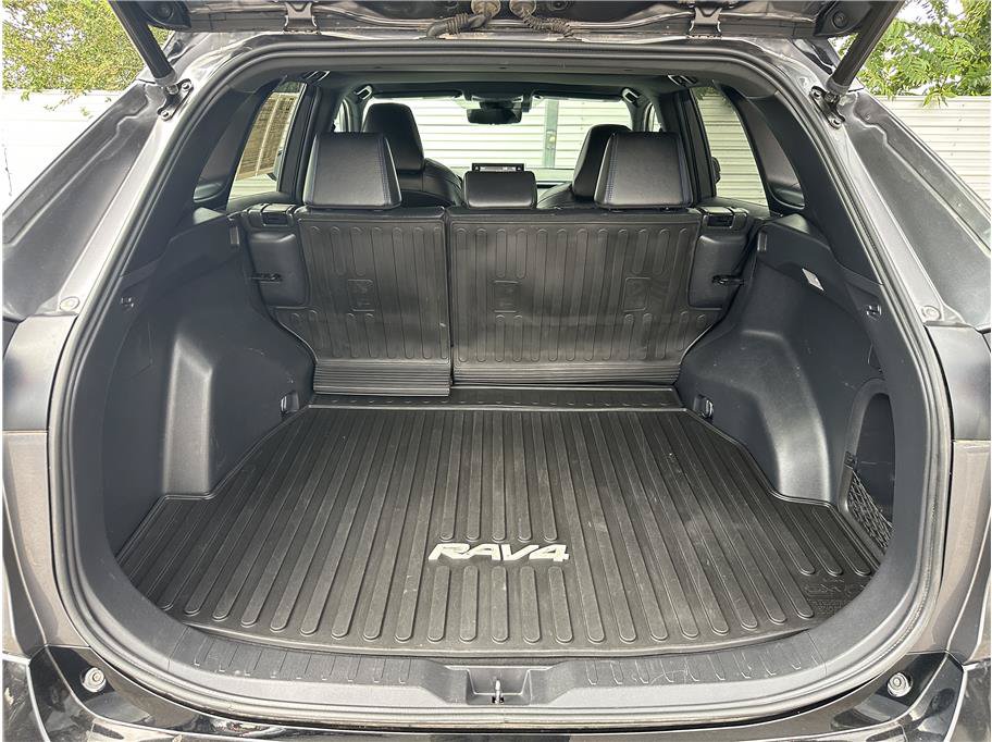 Used 2021 Toyota RAV4 XSE w/ XSE Grade Weather Package AWD/4WD image 30
