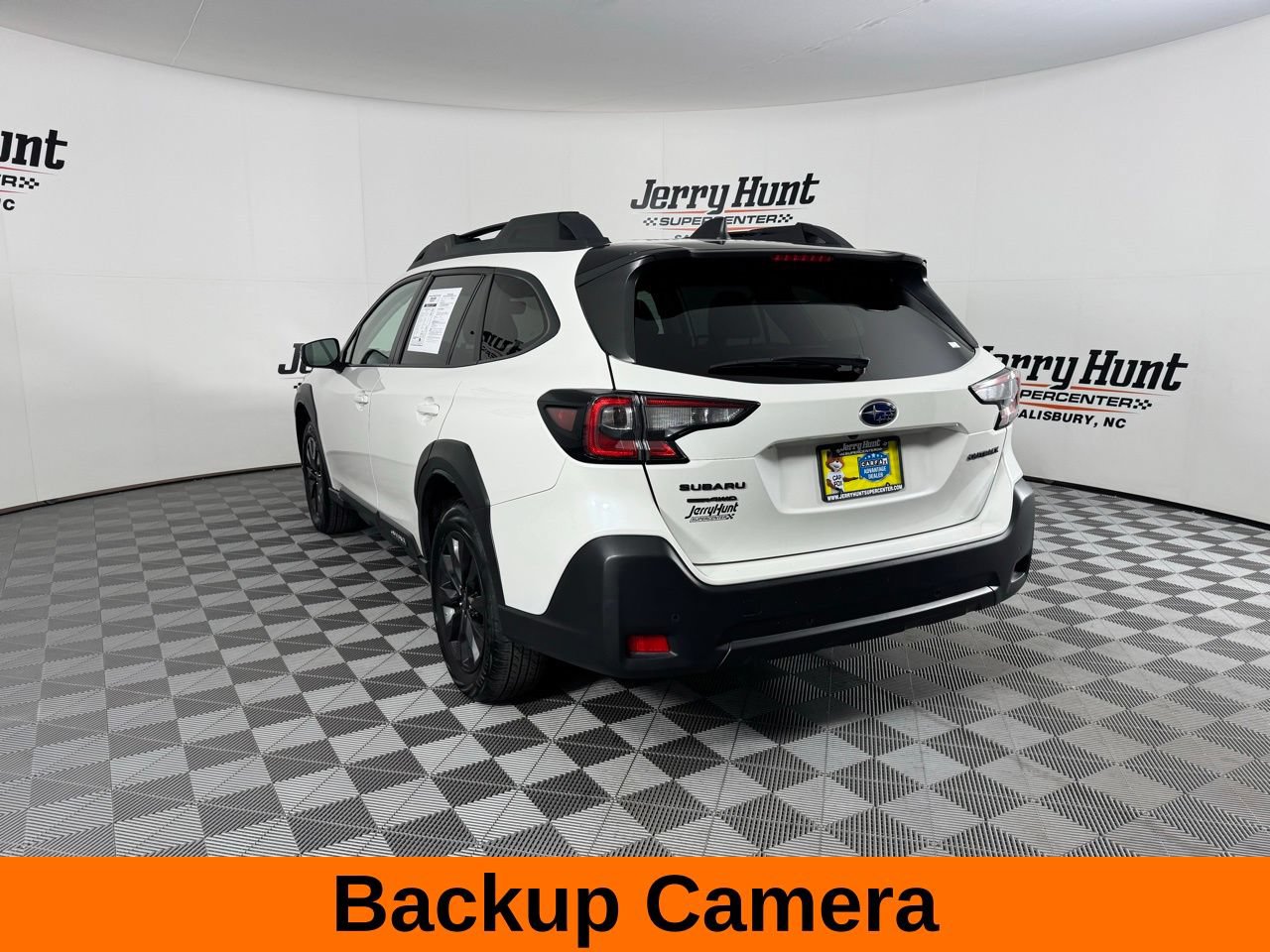 Used 2025 Subaru Outback Onyx Edition AWD/4WD image 9