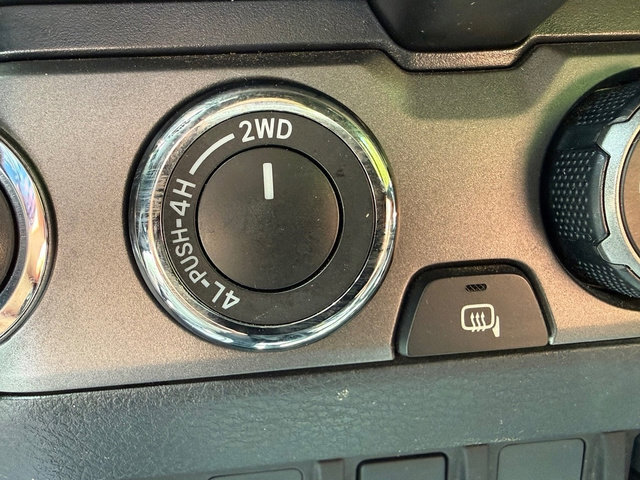 Used 2019 Toyota Tacoma TRD Off-Road AWD/4WD image 21