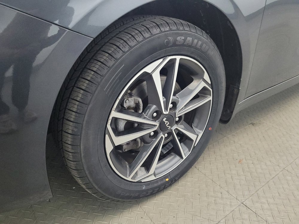 Used 2023 Kia Forte LXS FWD image 31