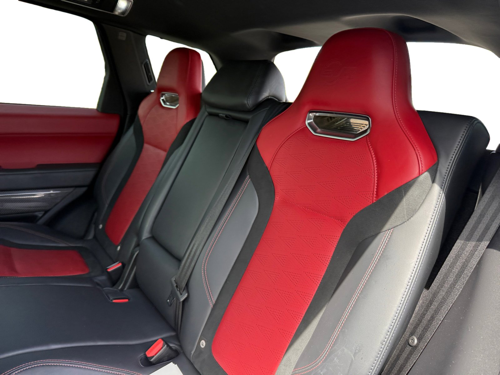 Used 2022 Land Rover Range Rover Sport SVR image 16