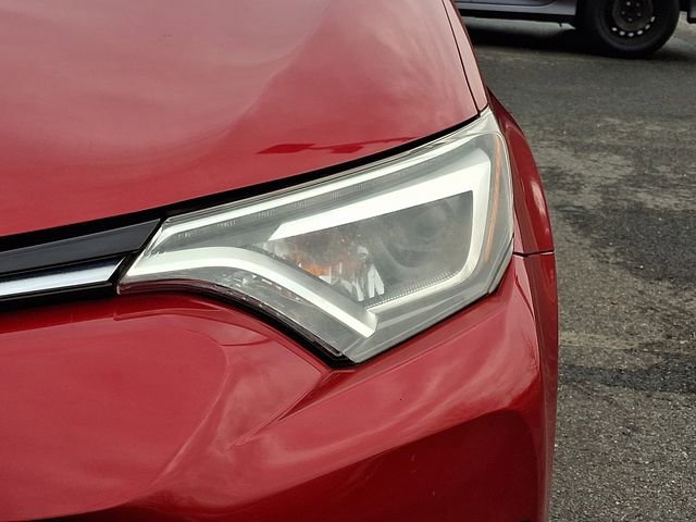 Used 2017 Toyota RAV4 Limited w/ Advanced Technology Package image 9