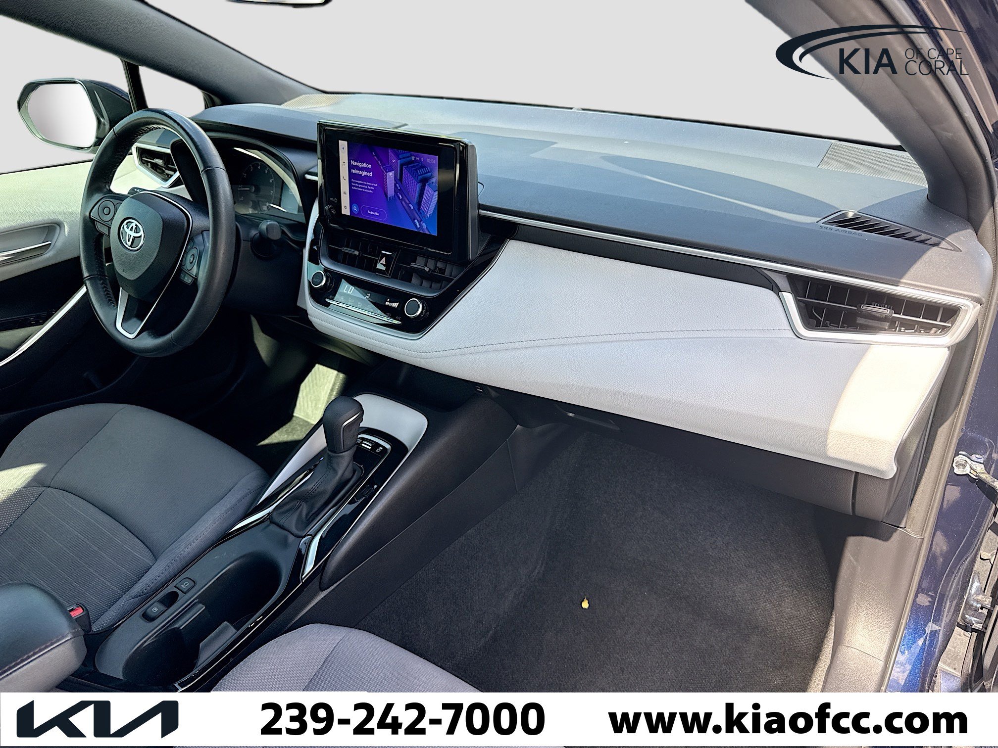 Used 2024 Toyota Corolla SE image 13