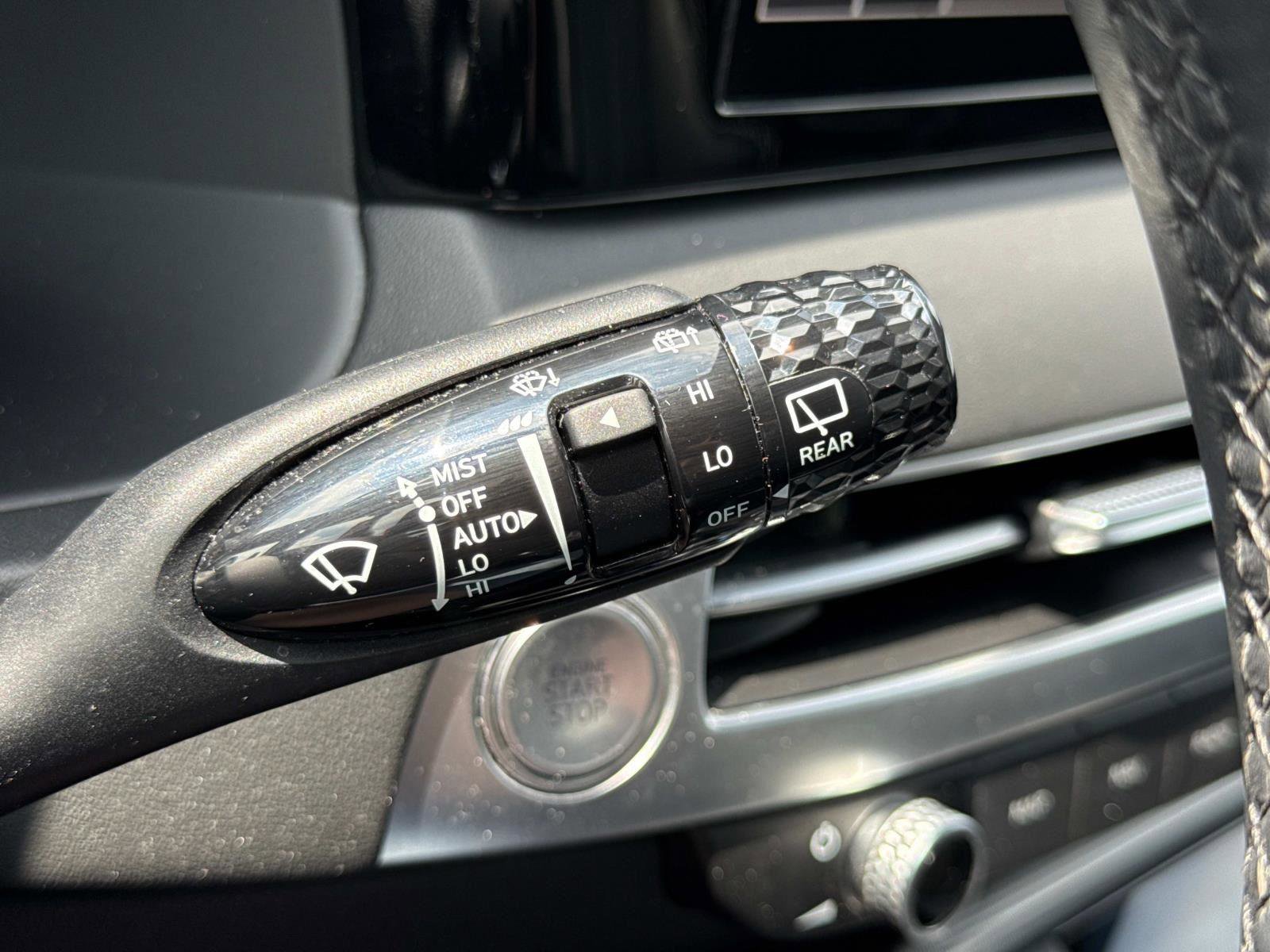 Used 2023 Hyundai Palisade Calligraphy image 11