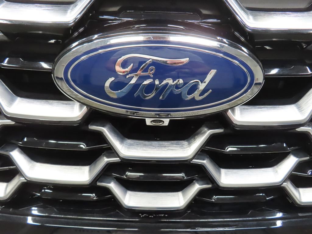 Used 2026 Ford Explorer Platinum w/ LUX Leather Package AWD/4WD image 55