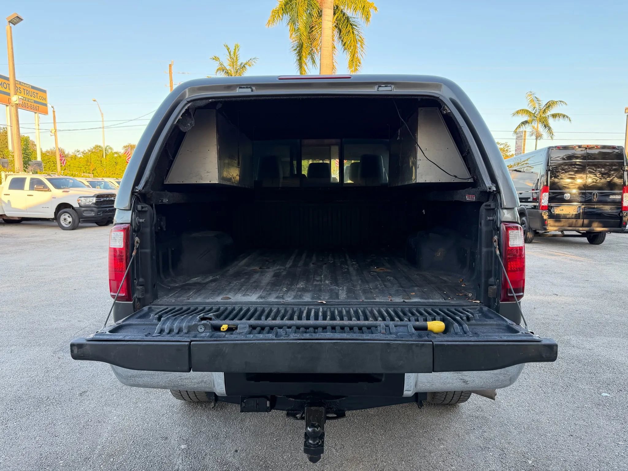 Used 2015 Ford F350 Lariat w/ Lariat Ultimate Package image 5