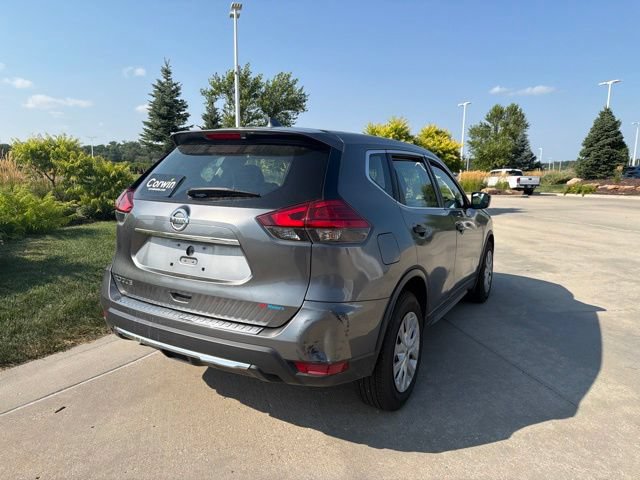 Used 2017 Nissan Rogue S FWD image 3