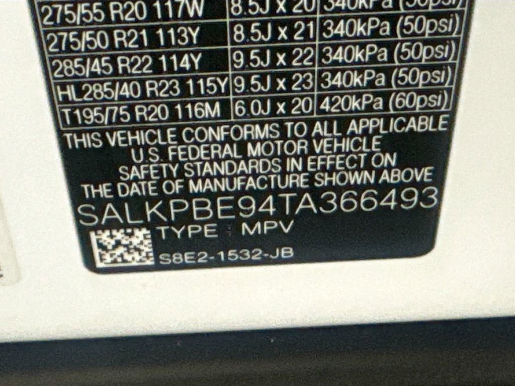 New 2026 Land Rover Range Rover Long Wheelbase SE image 31