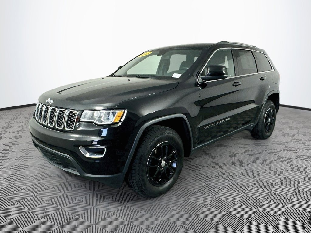 Used 2019 Jeep Grand Cherokee Laredo w/ Security & Convenience Group AWD/4WD image 5
