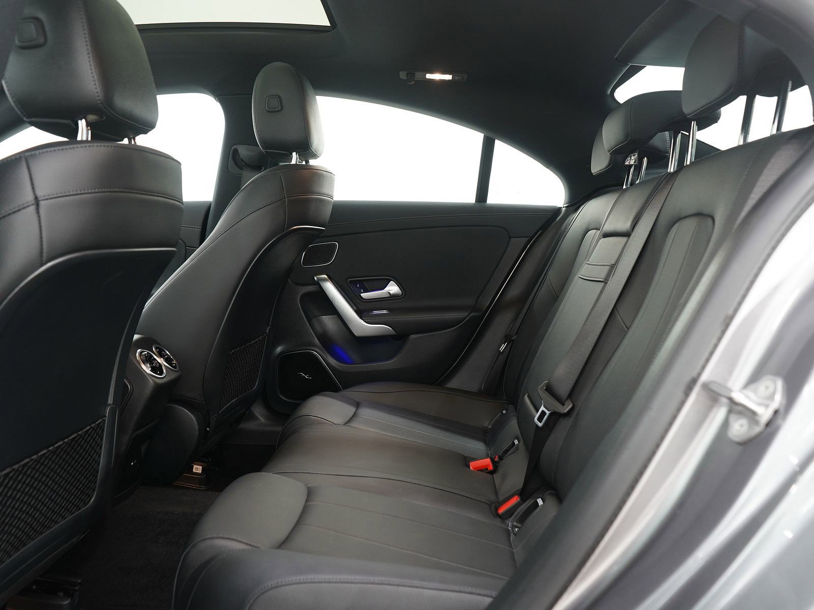 Used 2021 Mercedes-Benz CLA 250 4MATIC image 17