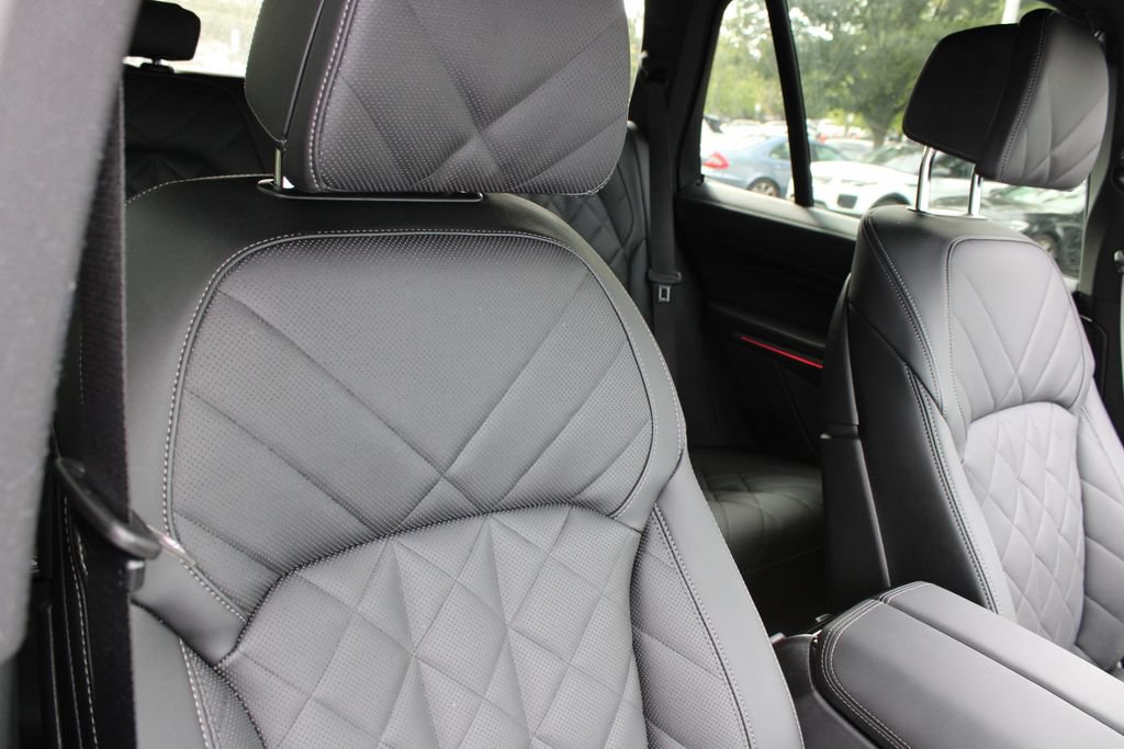 Used 2026 BMW X5 xDrive40i w/ M Sport Package AWD/4WD image 20