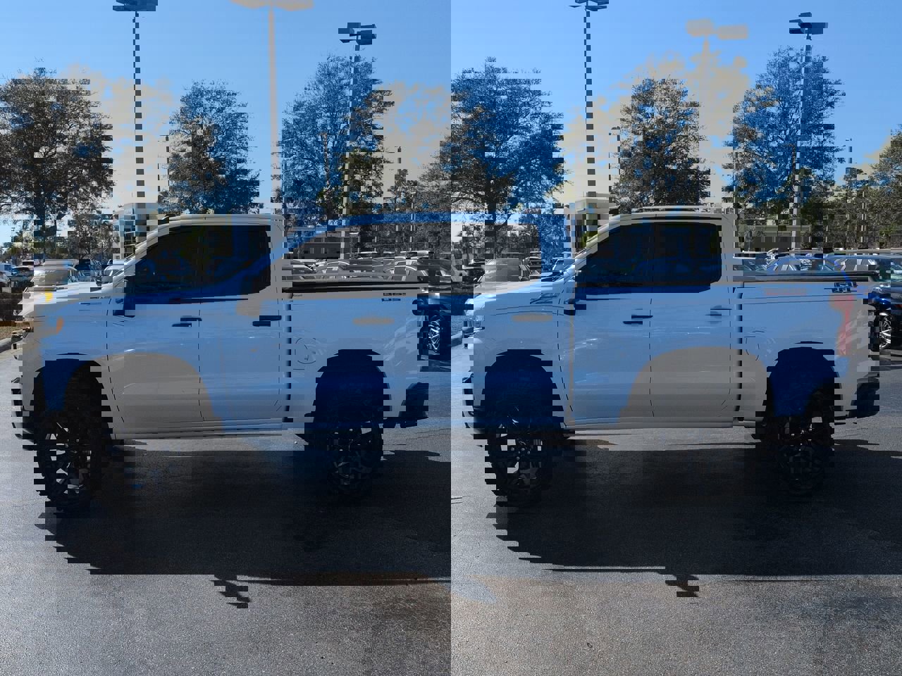 Used 2021 Chevrolet Silverado 1500 LT Trail Boss image 7