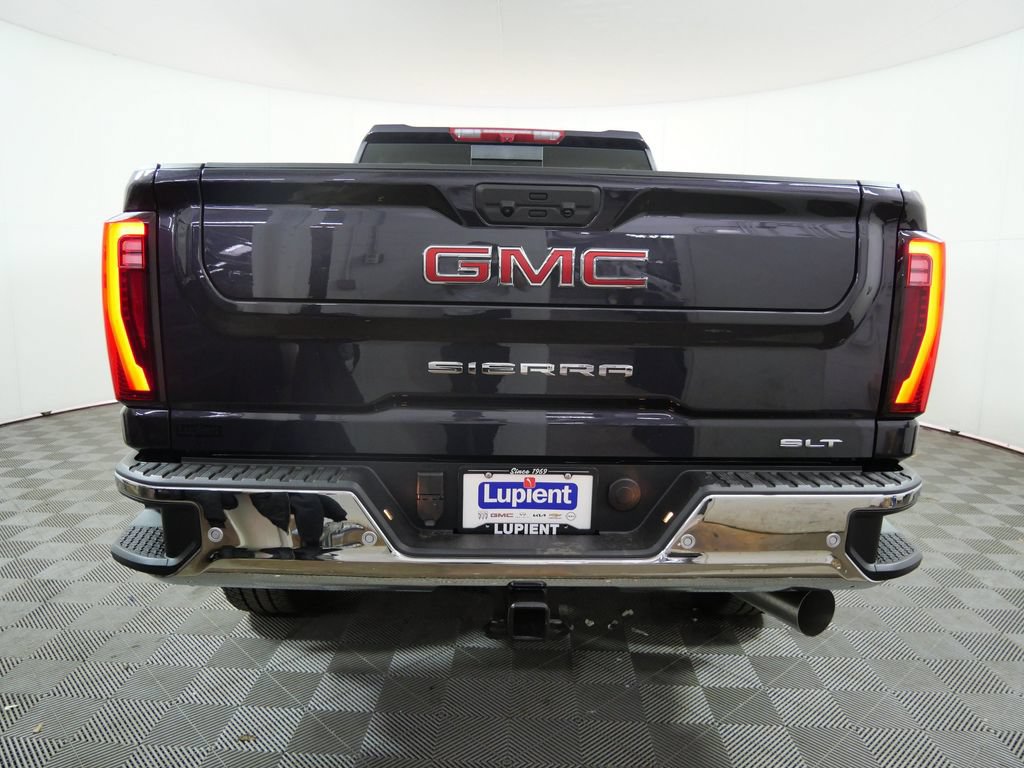 New 2026 GMC Sierra 3500 SLT w/ SLT Premium Package AWD/4WD image 3