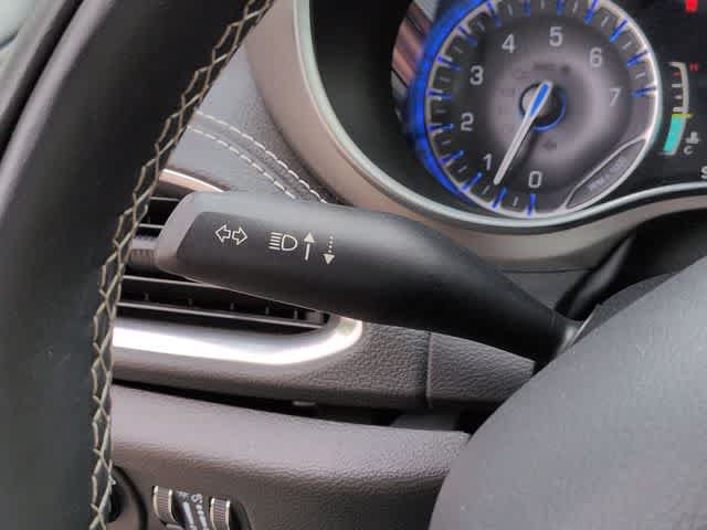 Used 2022 Chrysler Pacifica Limited w/ Uconnect Theater Family Group AWD/4WD image 28