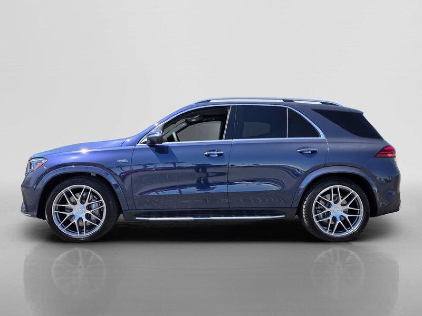 New 2026 Mercedes-Benz GLE 53 AMG 4MATIC image 2