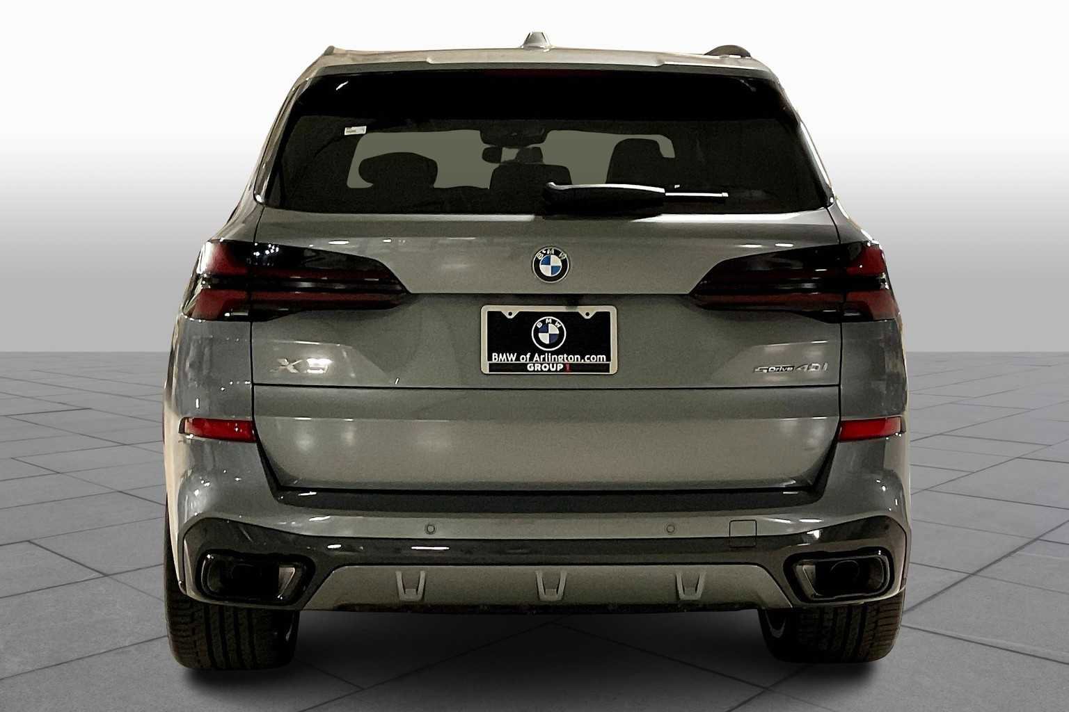 Used 2026 BMW X5 sDrive40i w/ M Sport Package image 4