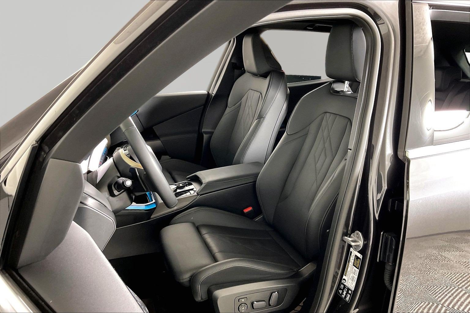 Certified 2025 BMW X3 xDrive30i AWD/4WD image 23